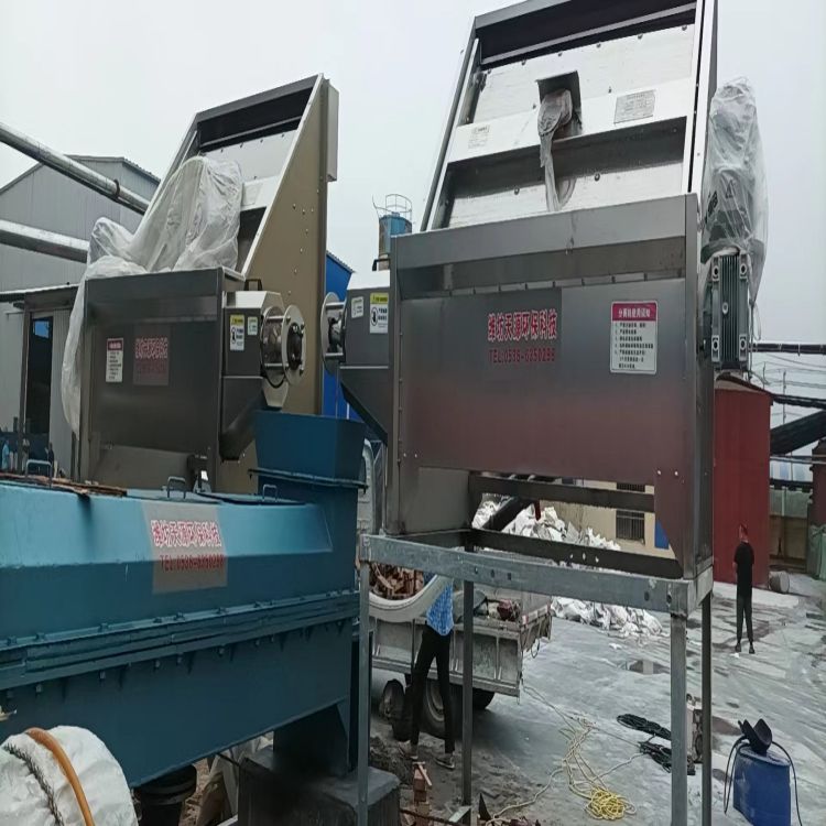 斜篩式固液分離機(jī)2